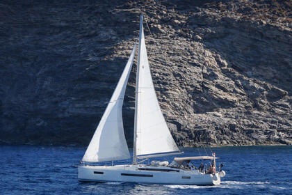 Verhuur Zeilboot Beneteau Oceanis 46.1 Alimos