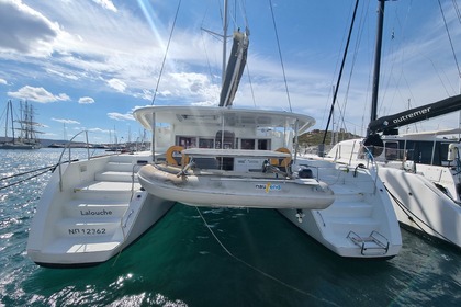 Charter Catamaran  Lagoon 450F Laurium